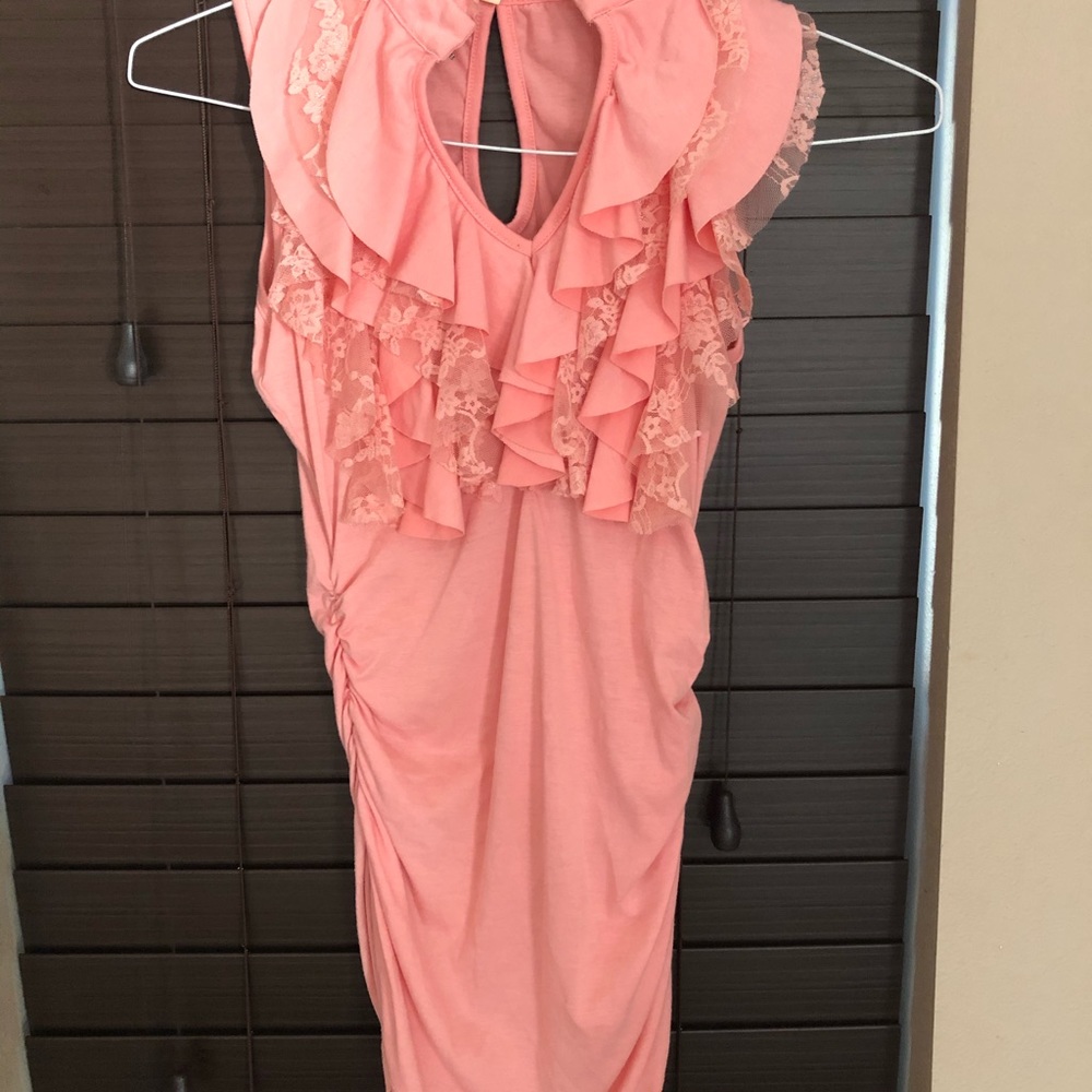 2 shirts 👚👚 - Picture 2 of 7